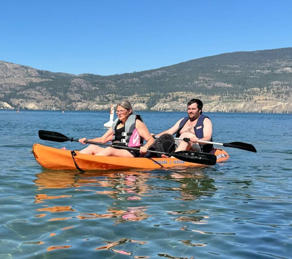 Kayak and paddleboard delivery service to beaches and campsites in Osoyoos and the South Okanagan